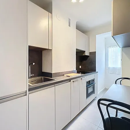 Apartment 1 Bedroom Latour Maubourg Riviera 245